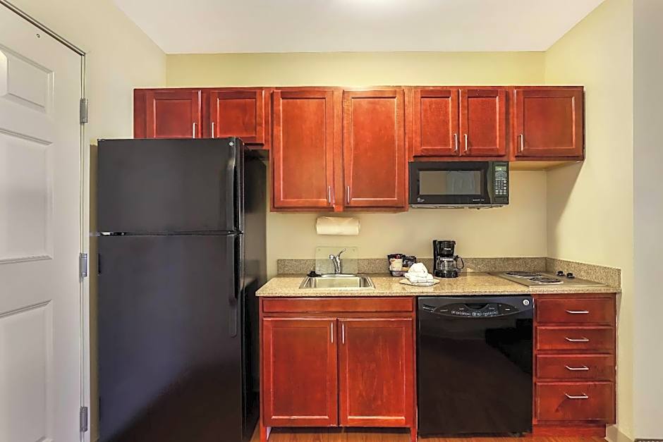 MainStay Suites Fitchburg - Madison