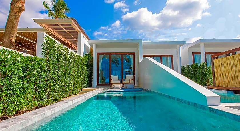 White Whale Beachfront Pool Villa