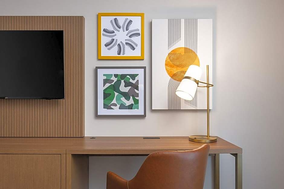 Holiday Inn Hotel And Suites Monterey Park Los Angeles By IHG