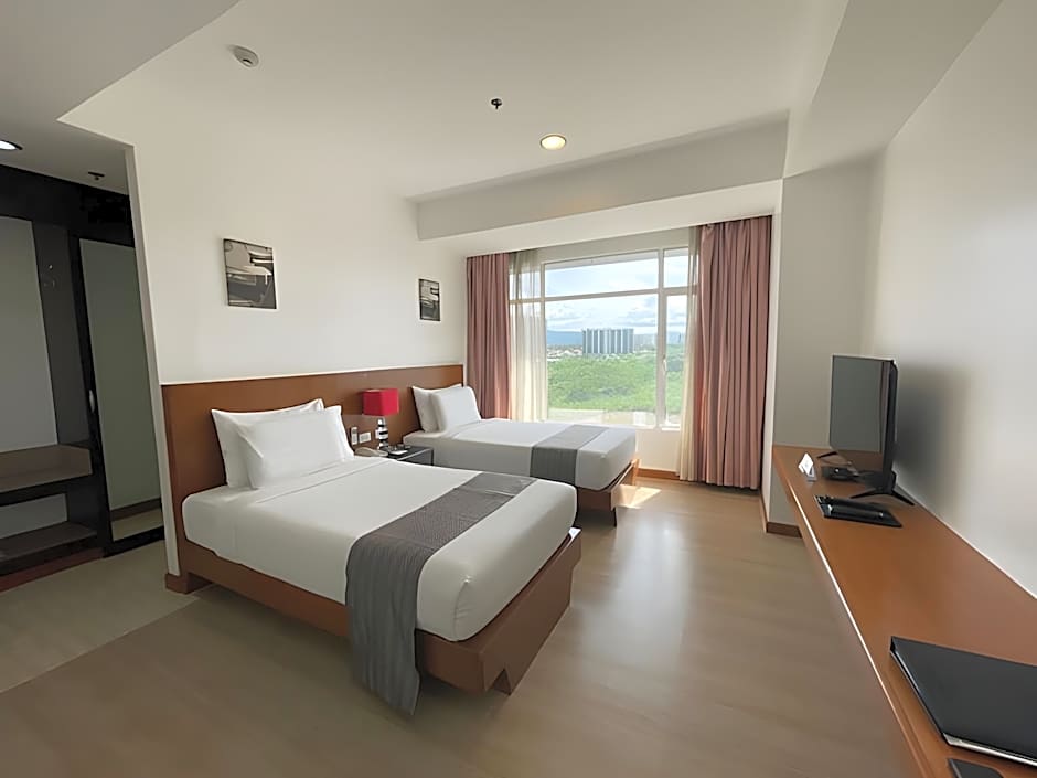 Paseo Premiere Hotel