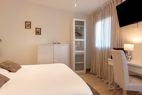Superior Double Room with Queensize bed