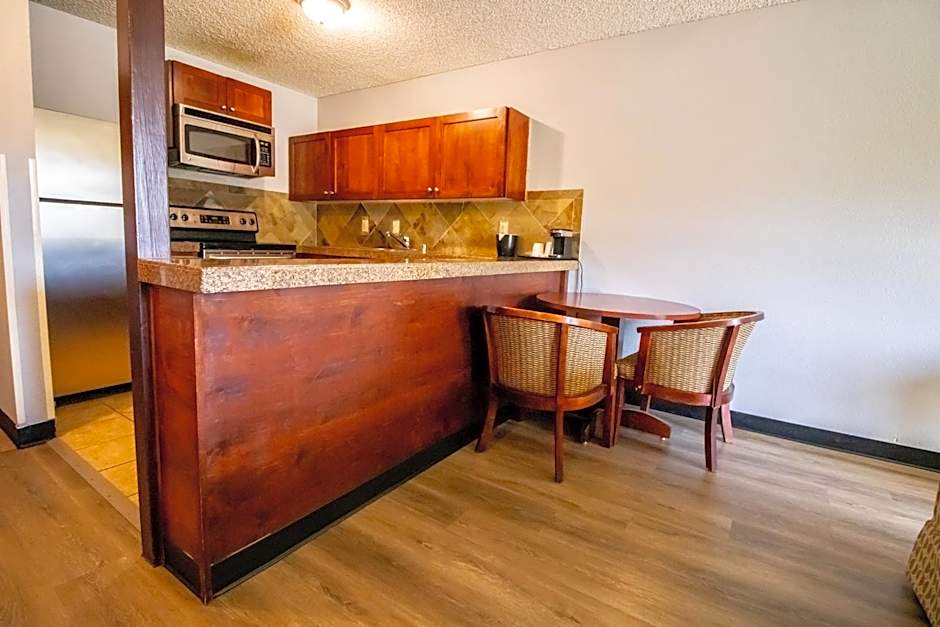 Red Lion Inn & Suites Vancouver