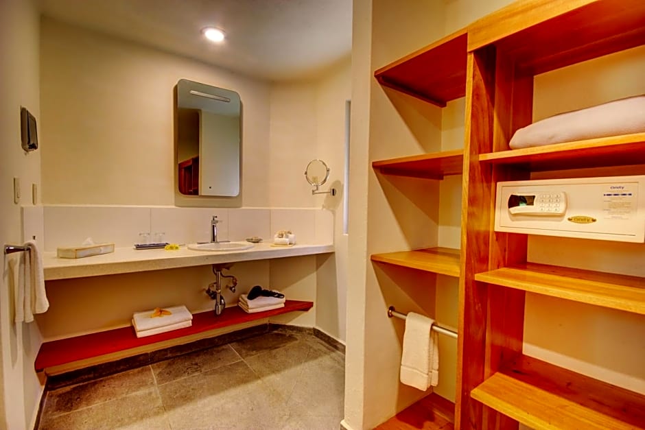 Riviera Maya Suites