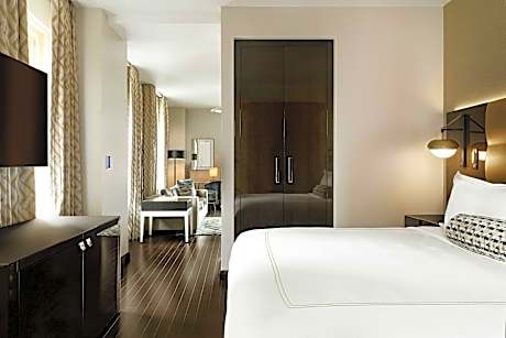 One Bedroom King Suite, Suite, 1 King, Sofa Bed