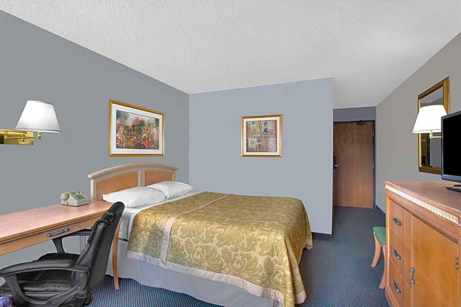 Super 8 by Wyndham Augusta