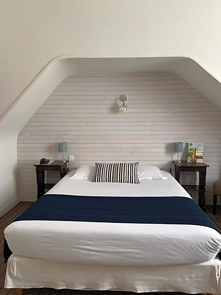 Hôtel De France - Restaurant L'insolite