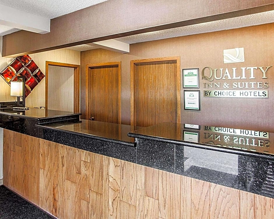 Quality Inn & Suites Davenport