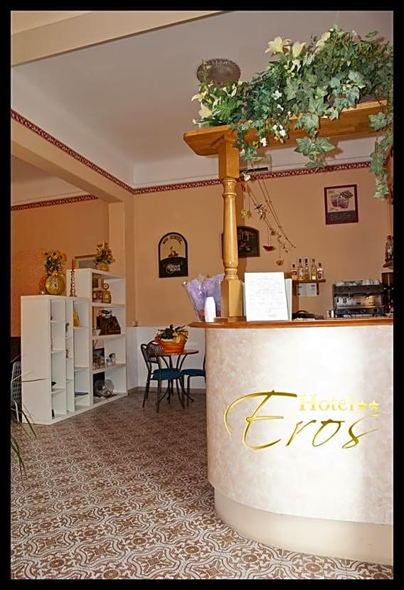 Hotel Eros