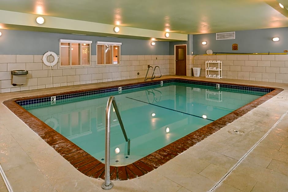 Holiday Inn Express & Suites Lacey  Olympia By IHG