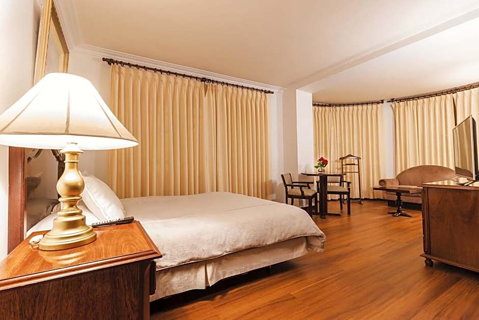 El Rey Palace Hotel
