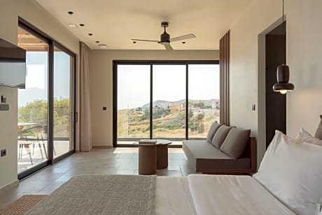 Ηilltop Executive Suite Plunge Pool & Jacuzzi Panoramic Sea View
