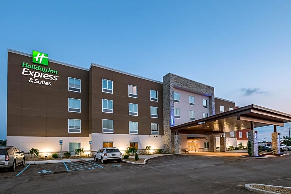 Holiday Inn Express and Suites- South Bend Casino By IHG