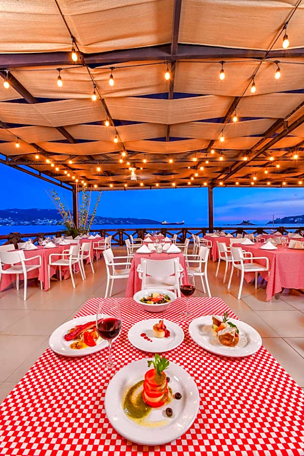 Krystal Beach Acapulco