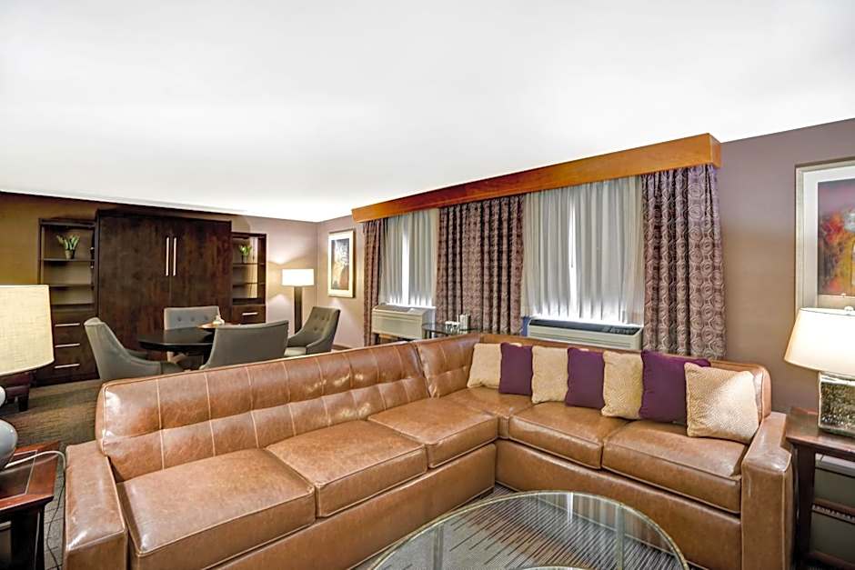 DoubleTree By Hilton Hotel Wilmington Downtown