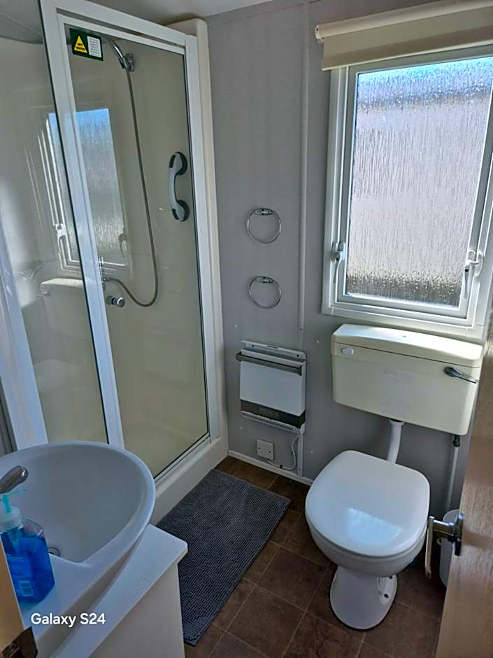 AJ Ray Properties A8