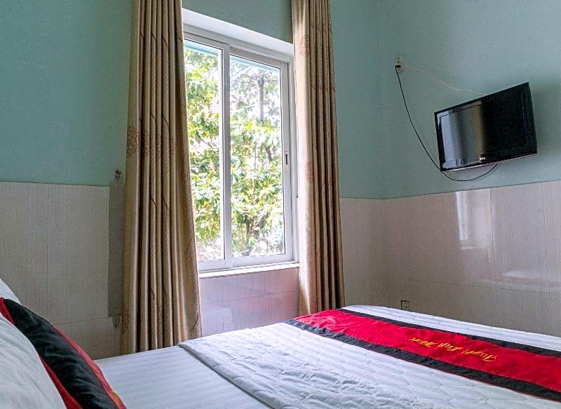 Tuyet Lan Hotel