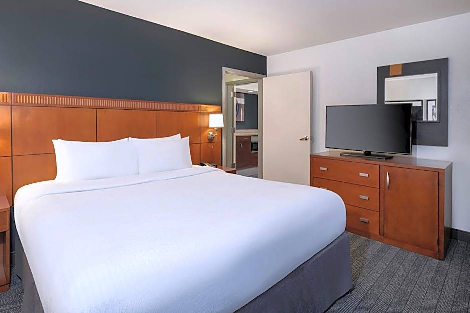 Courtyard by Marriott Tampa North/I-75 Fletcher