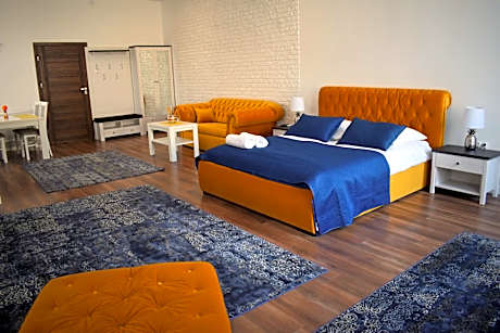 Apartment with Balcony with Shower and Bath 101