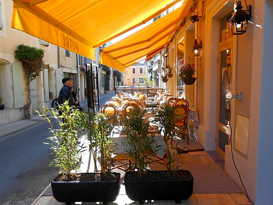 Hôtel-Restaurant "Chez Carrière"