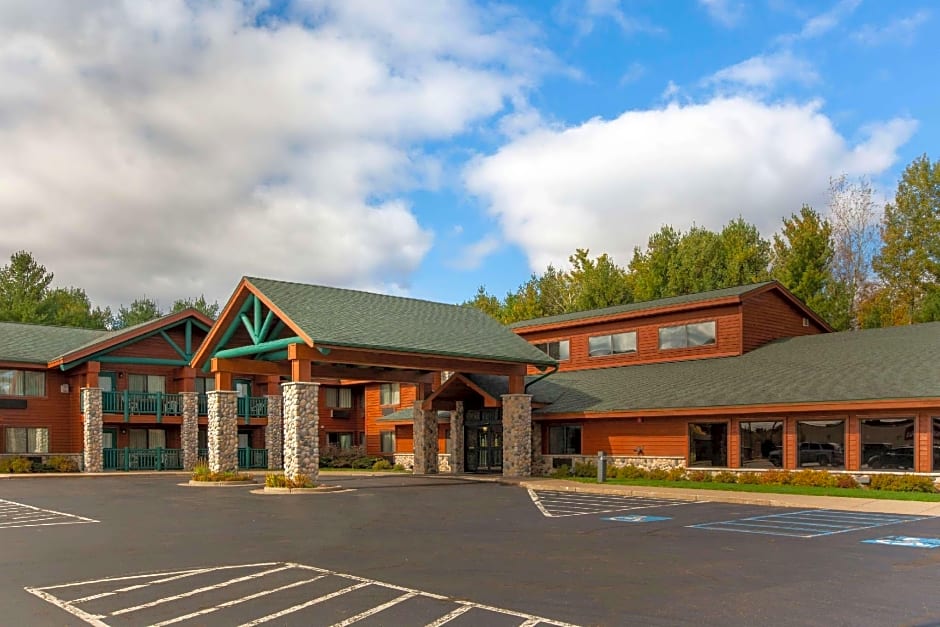 Cobblestone Hotel & Suites - Ladysmith