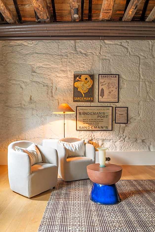 The House of Sandeman - Hostel & Suites