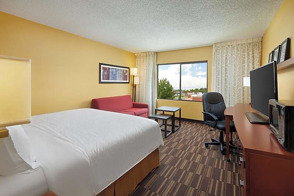Holiday Inn Express Tifton By IHG