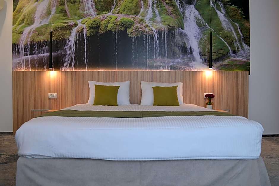 YMY Boutique Residence