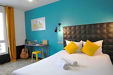 Double Room with Private Bathroom