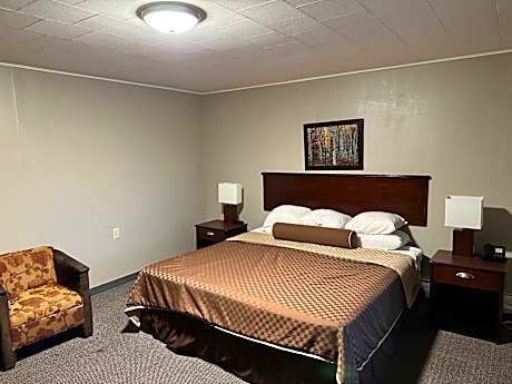 Lodge Jacuzzi Single King Room