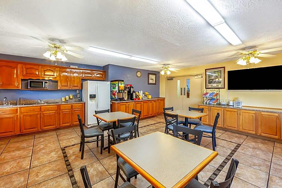 Days Inn by Wyndham Lexington