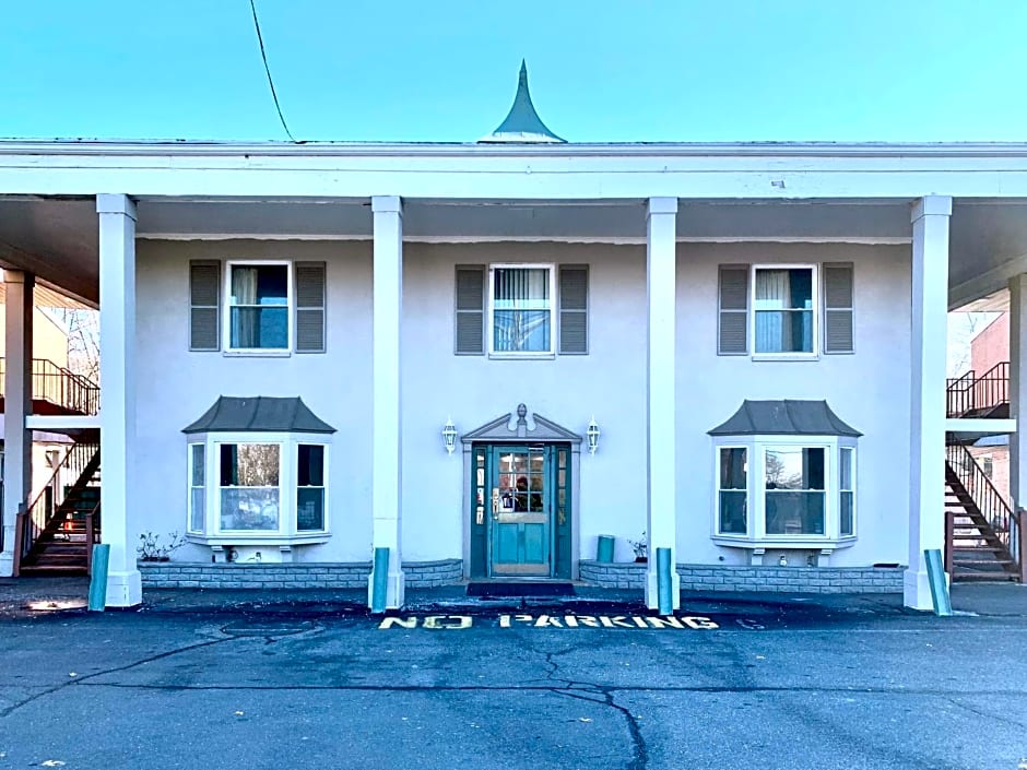 Tappan Zee Hotel