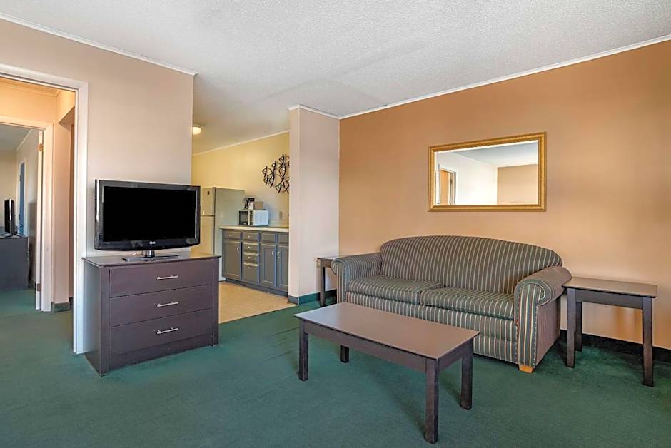 Rodeway Inn & Suites - Rehoboth Beach