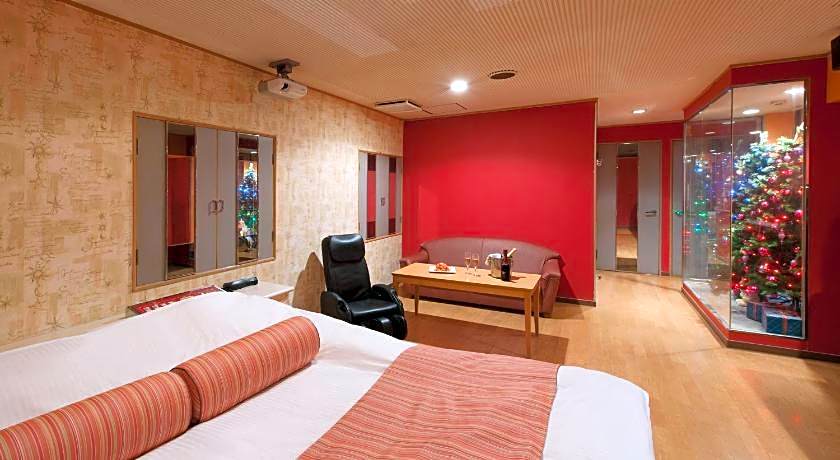 Yokkaichi Blanc Chapel Christmas (Adult Only)