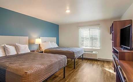 Queen Suite with Two Queen Beds - Non Smoking