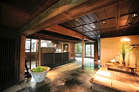 Yuzuya Ryokan