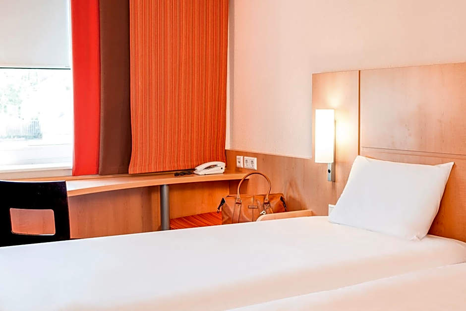 Ibis Borehamwood Hotel