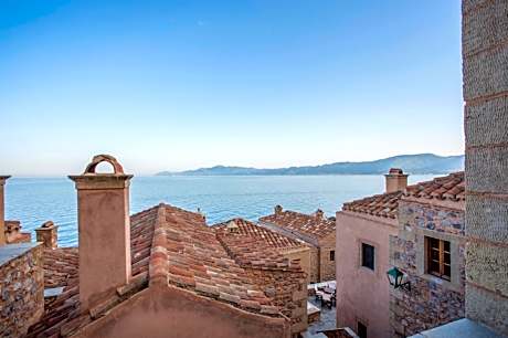 Bastione Malvasia Hotel