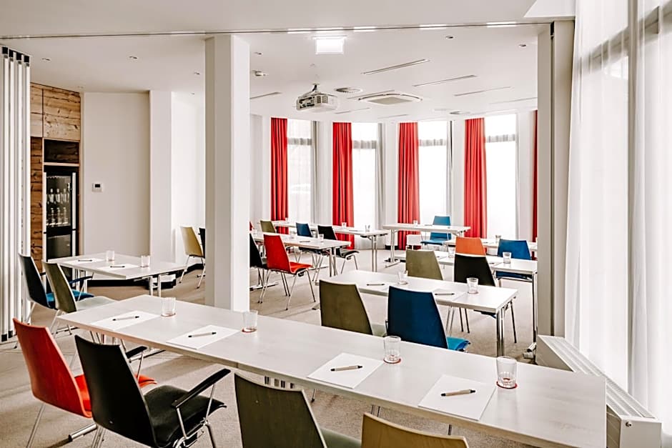 Vienna House Easy by Wyndham  München