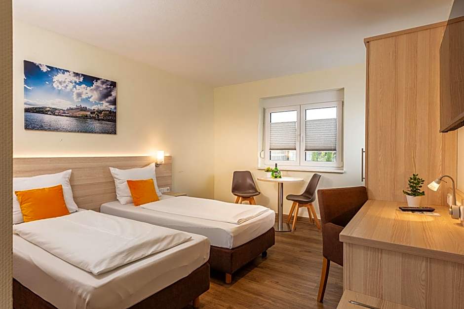 Hotel Am Wiesenweg l 24h check-in