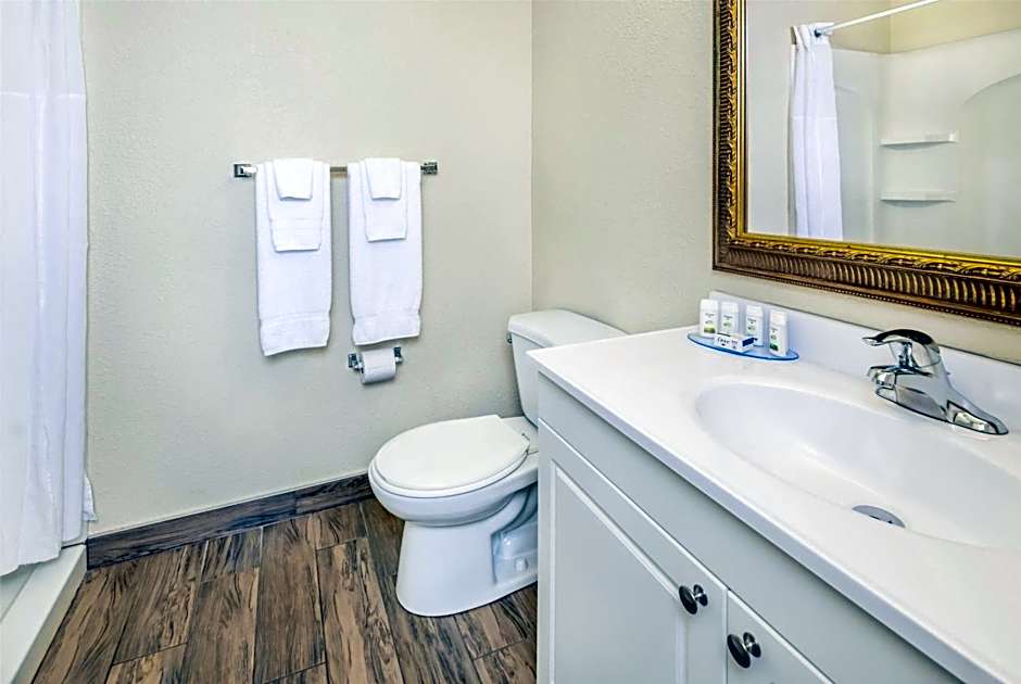 Travelodge by Wyndham Gananoque