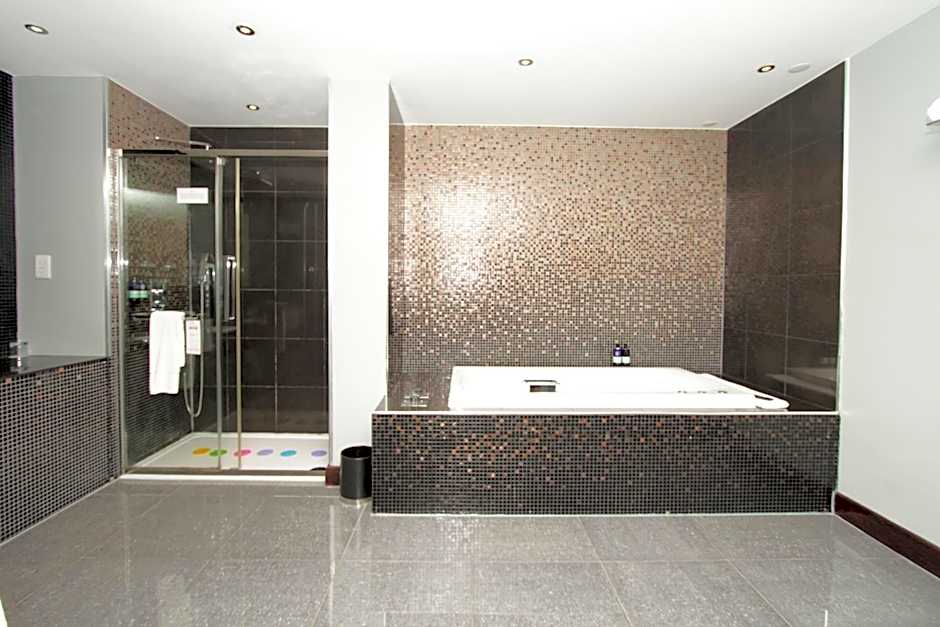 Rafayel Hotel & Spa