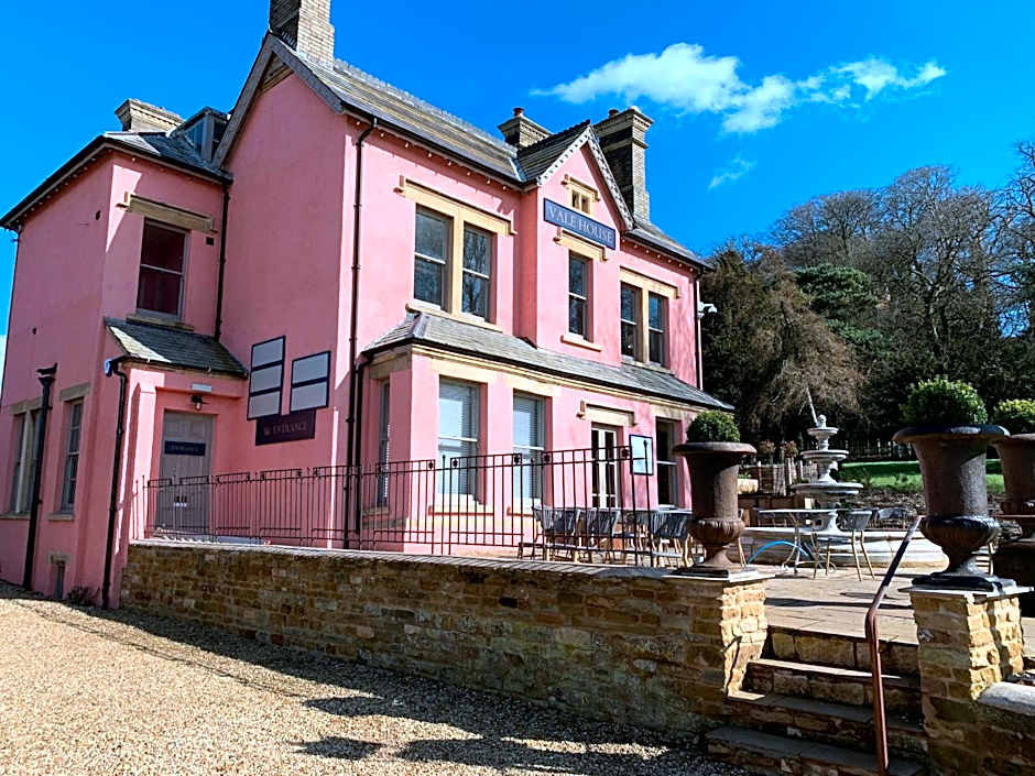Vale House