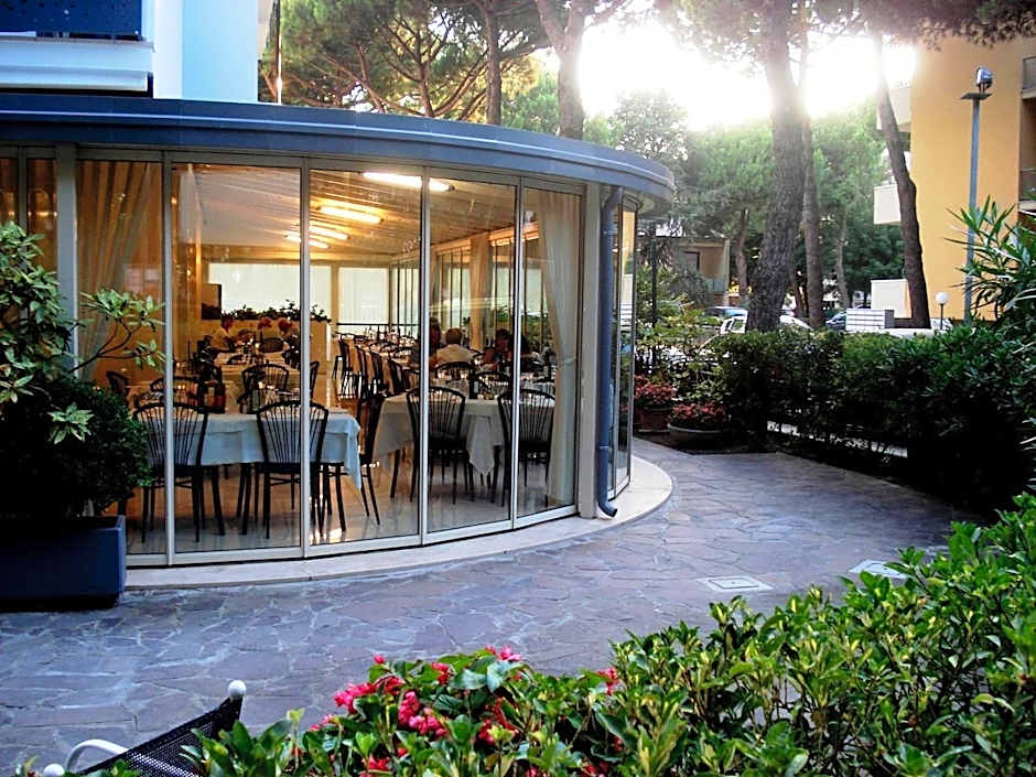 Hotel Roxy