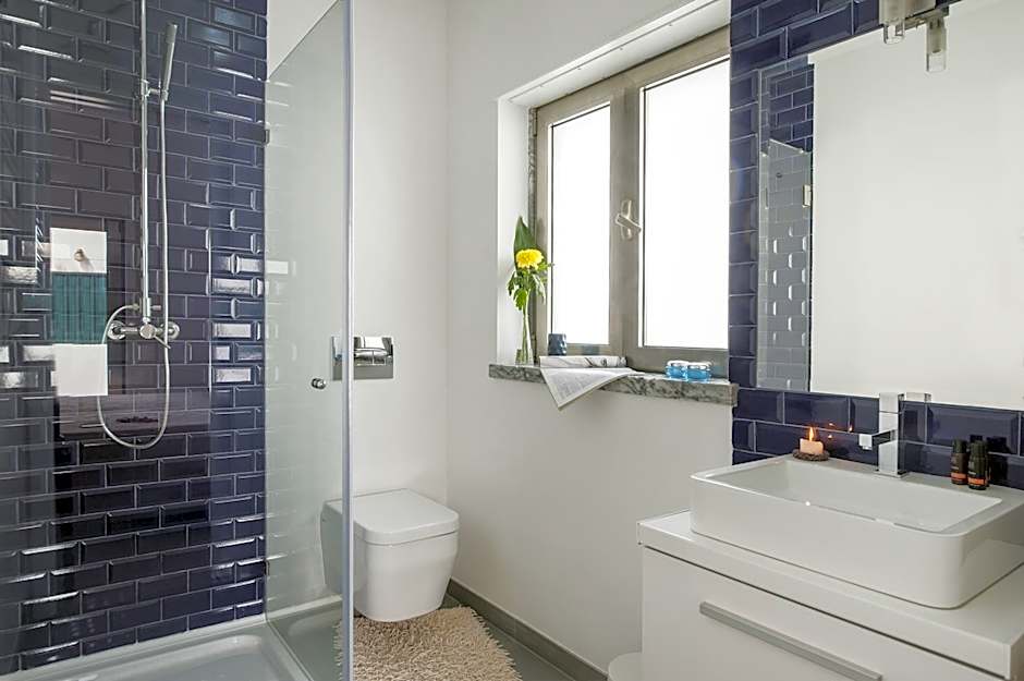 Beachouse - Surf, Bed & Breakfast