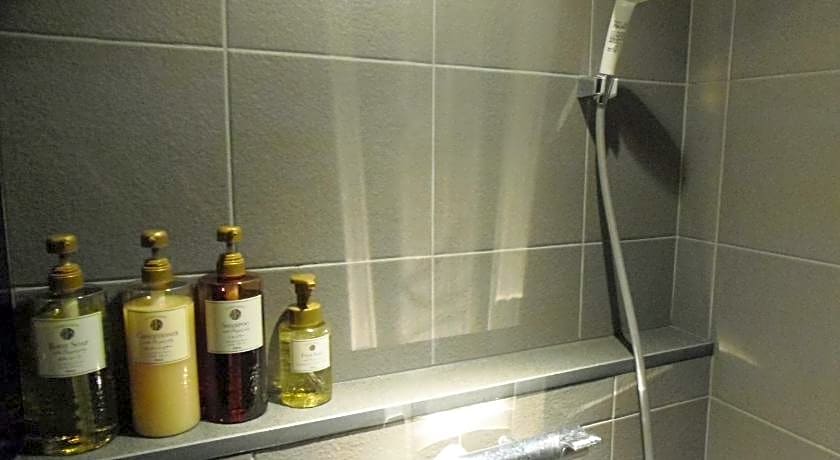 Capsule Hotel & Spa The Nell - Male only -