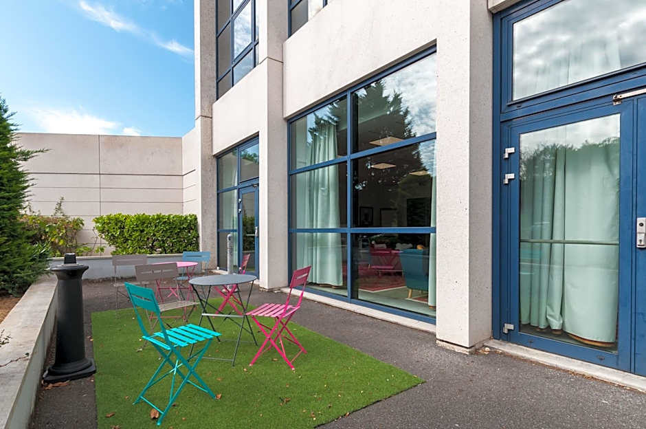 Golden Tulip Paris CDG Airport  Villepinte