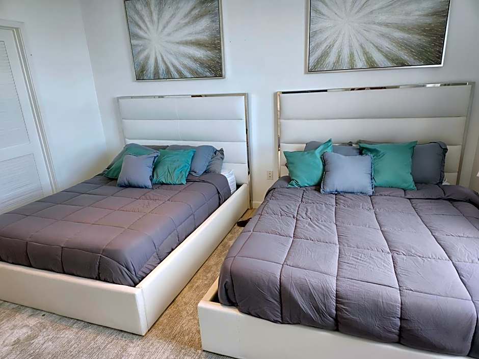 Wonderful 1 bedroom condo in Midtown.