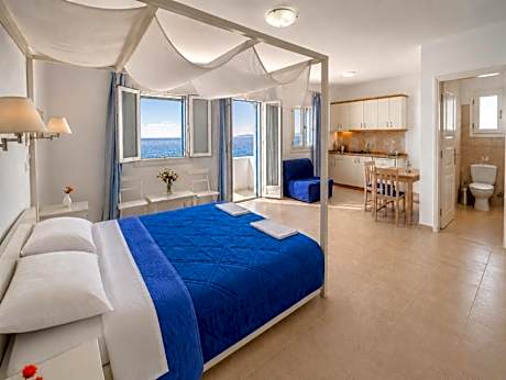 Deluxe Two-Bedroom Apartment (4 Adults)