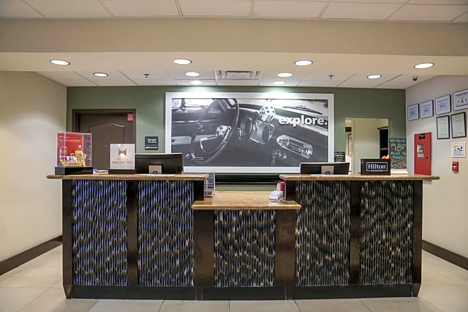 Hampton Inn & Suites Las Vegas Airport