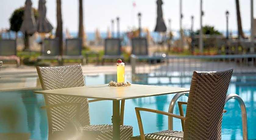 Elysee Beach Hotel